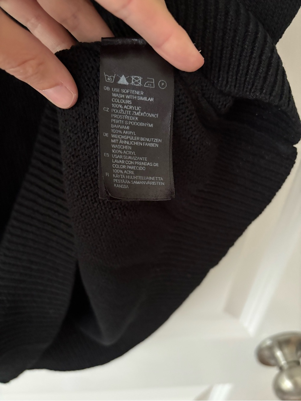 H&M Black Short-Sleeve Cowl Neck Sweater S - Picture 5 of 7